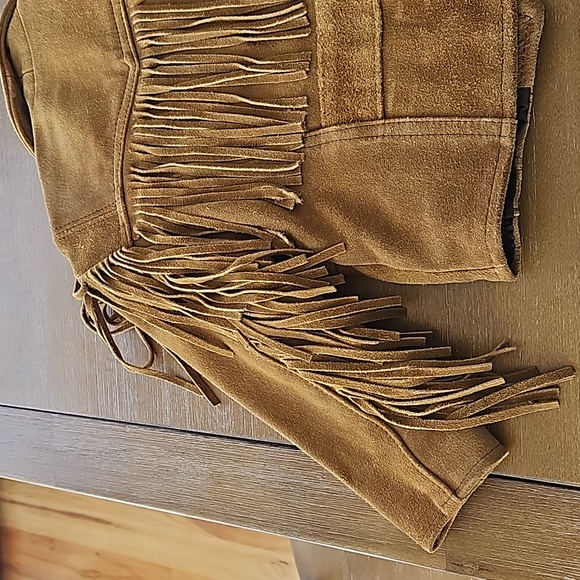 VINTAGE BRANDED GARMENTS SUEDE FRINGED KIDS LEATHER JACKET - Picture 3 of 16
